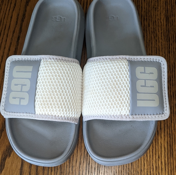UGG LA Light Slide - Picture 2 of 10